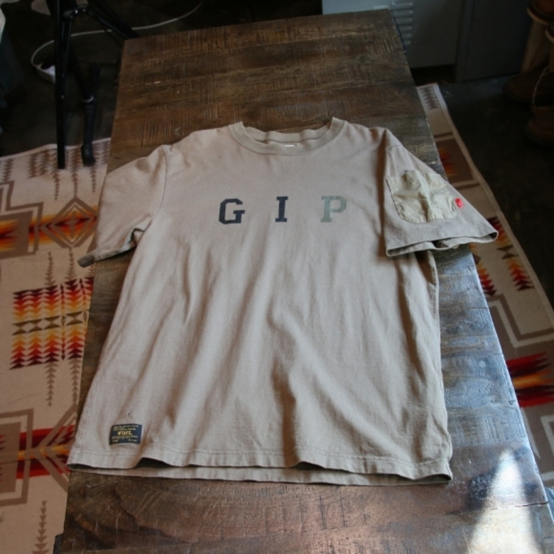 wtaps gip store limited pocket tee (XL)