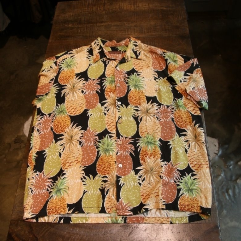 tori richard pineapple shirt