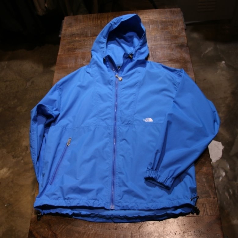 the north face compact jacket (L)